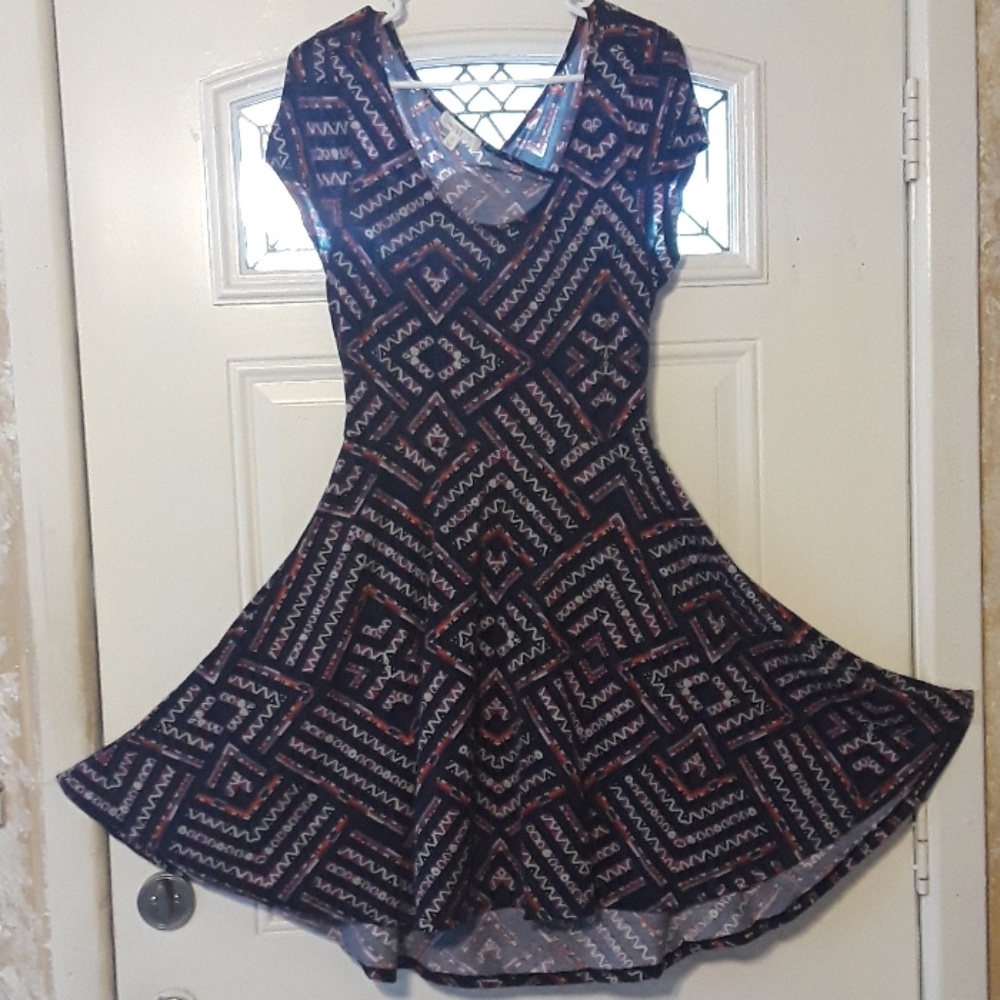 T-SHIRT DRESS